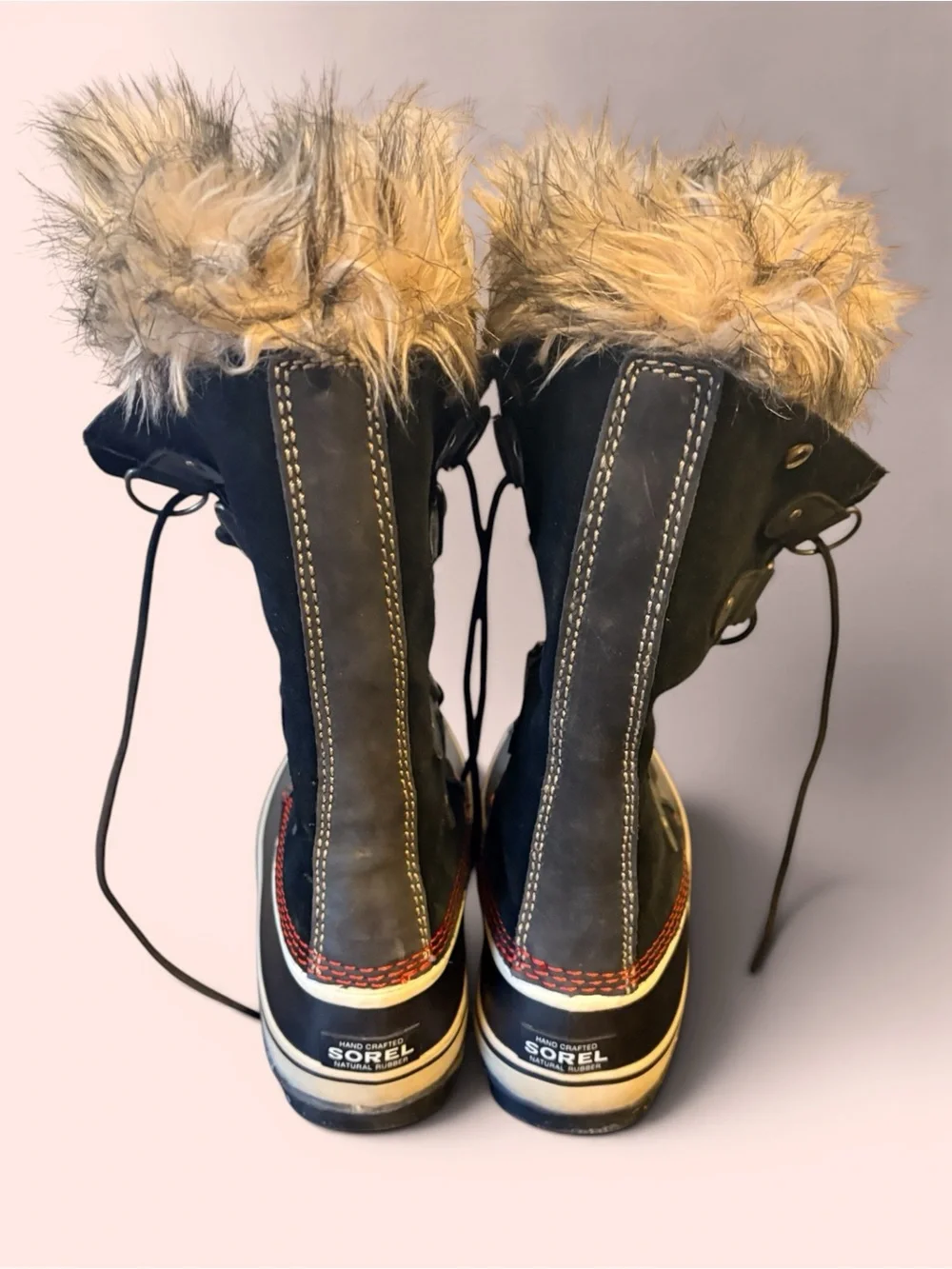 Sorel Black Lace-Up Winter Boots with Brown Faux-Fur Cuff Warm Old Money Indie